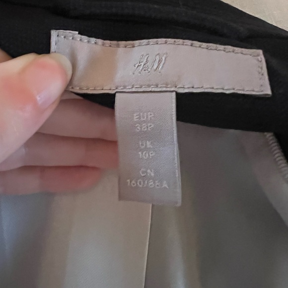 Women’s H&M Classic Navy Women's Blazer Size 38 - Picture 3 of 5